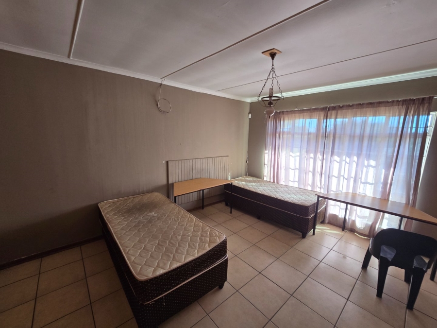 12 Bedroom Property for Sale in Universitas Free State